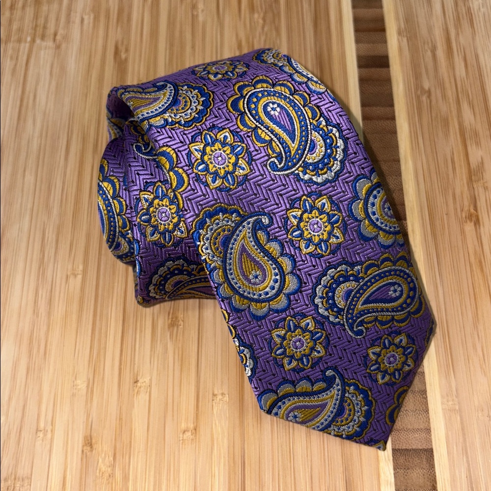 Kilburne & Finch Paisley Purple & Gold Neck Tie